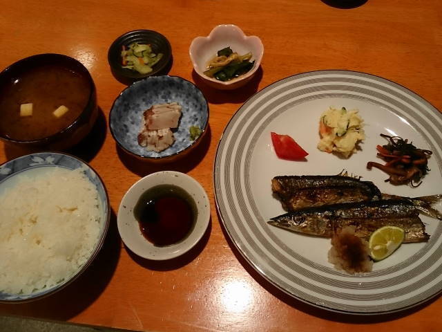 サンマ定食.JPG